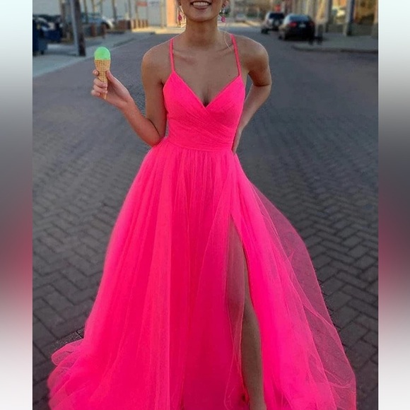 Pink prom dress - Picture 2 of 14
